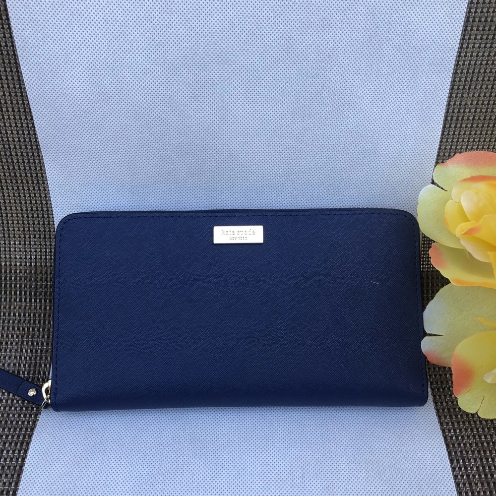 NEW Kate Spade Zip Around Wallet Clutch